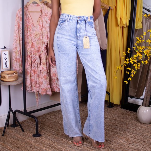 90s Jeans - Picture 2 of 4